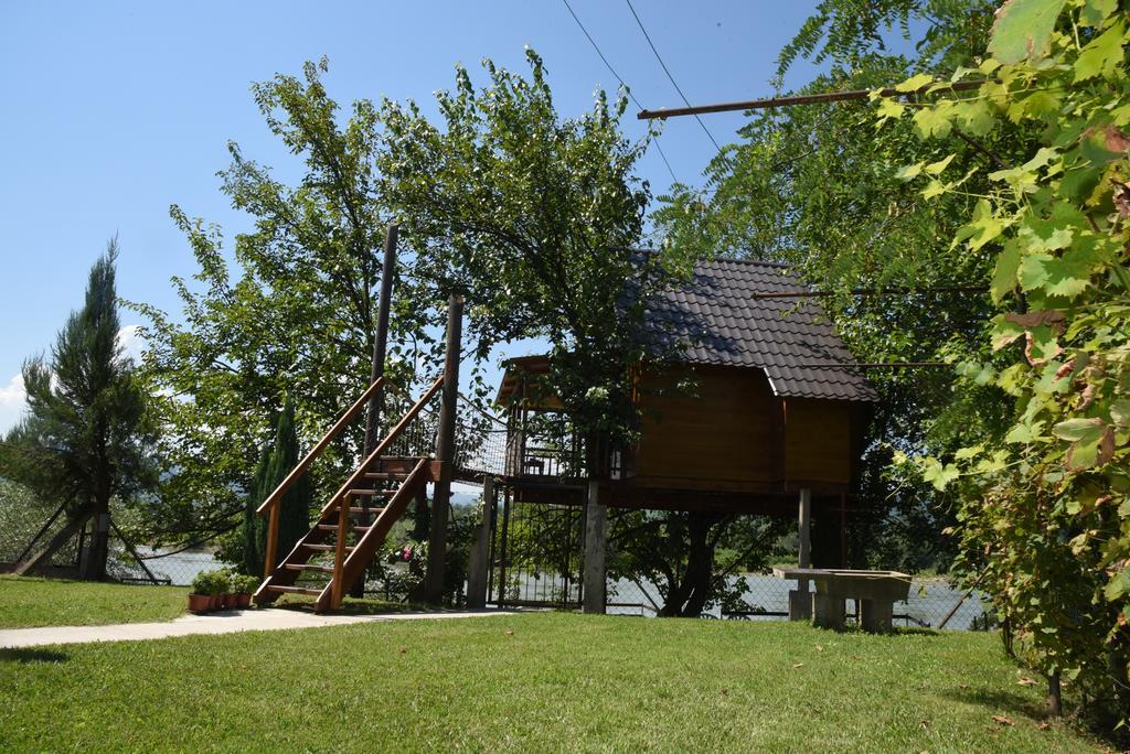 Banja Koviljača Holiday Home Kucica Na Drvetu المظهر الخارجي الصورة